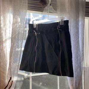 Double zip-up black skirt